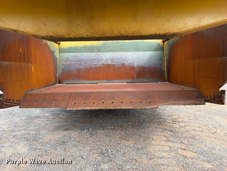 image for item EW7539 1984 Caterpillar 621B conventional scraper 