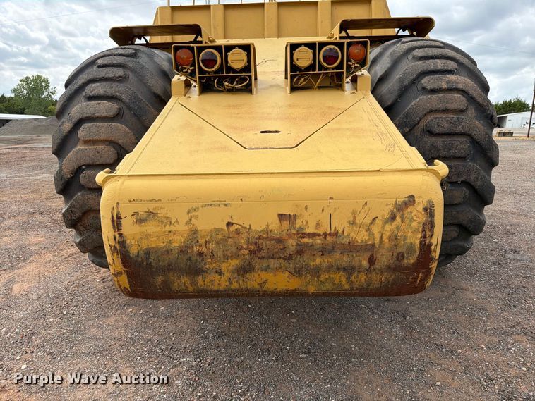 image for item EW7539 1984 Caterpillar 621B conventional scraper 