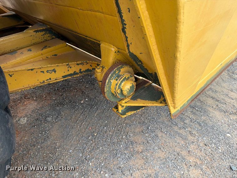 image for item EW7539 1984 Caterpillar 621B conventional scraper 