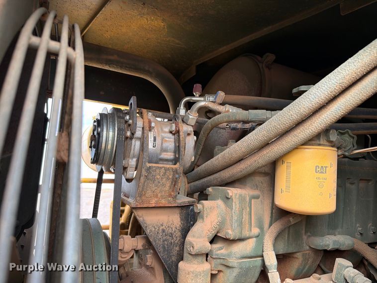 image for item EW7539 1984 Caterpillar 621B conventional scraper 