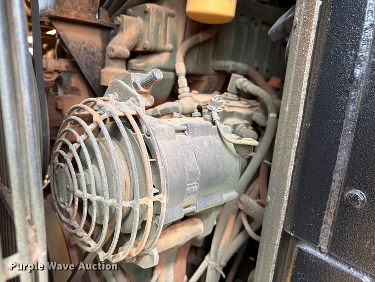 image for item EW7539 1984 Caterpillar 621B conventional scraper 