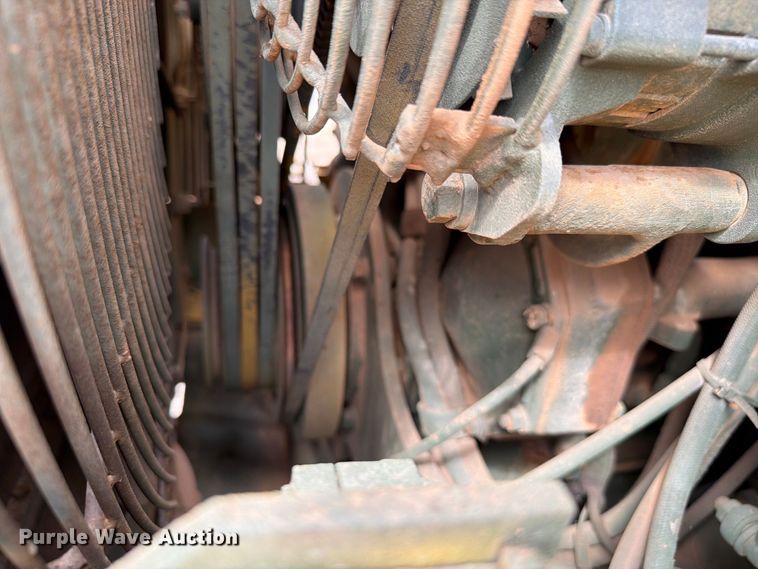 image for item EW7539 1984 Caterpillar 621B conventional scraper 