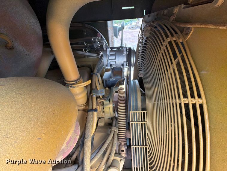 image for item EW7539 1984 Caterpillar 621B conventional scraper 