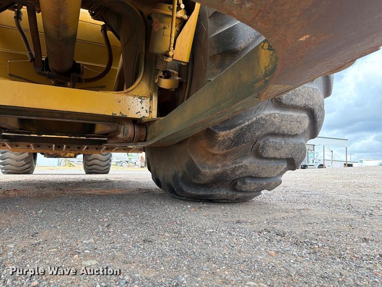 image for item EW7539 1984 Caterpillar 621B conventional scraper 