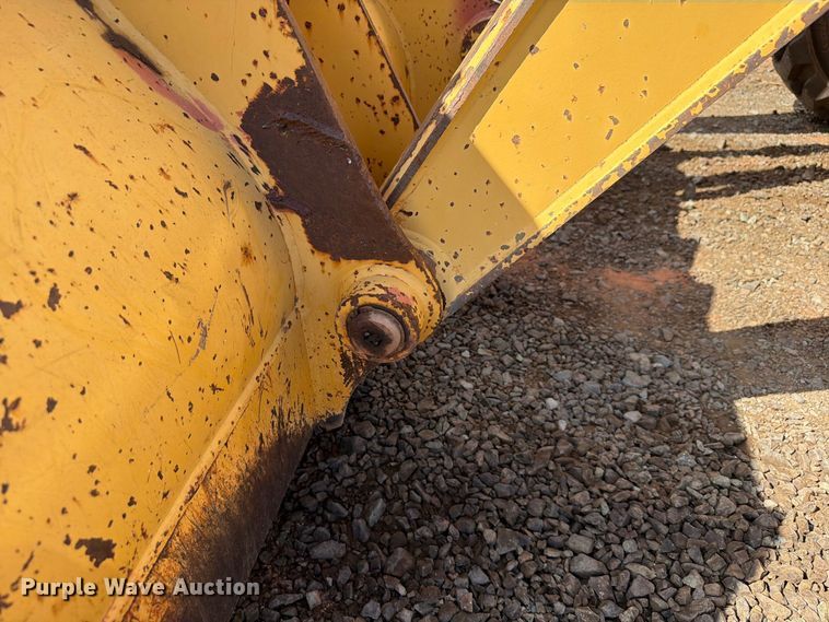 image for item EW7540 1998 John Deere 310SE backhoe