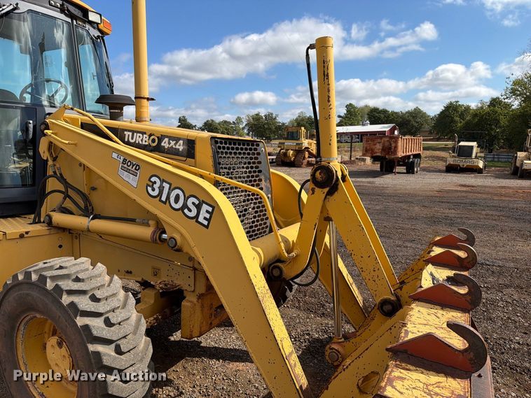 image for item EW7540 1998 John Deere 310SE backhoe