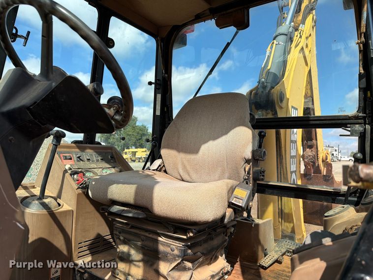 image for item EW7540 1998 John Deere 310SE backhoe