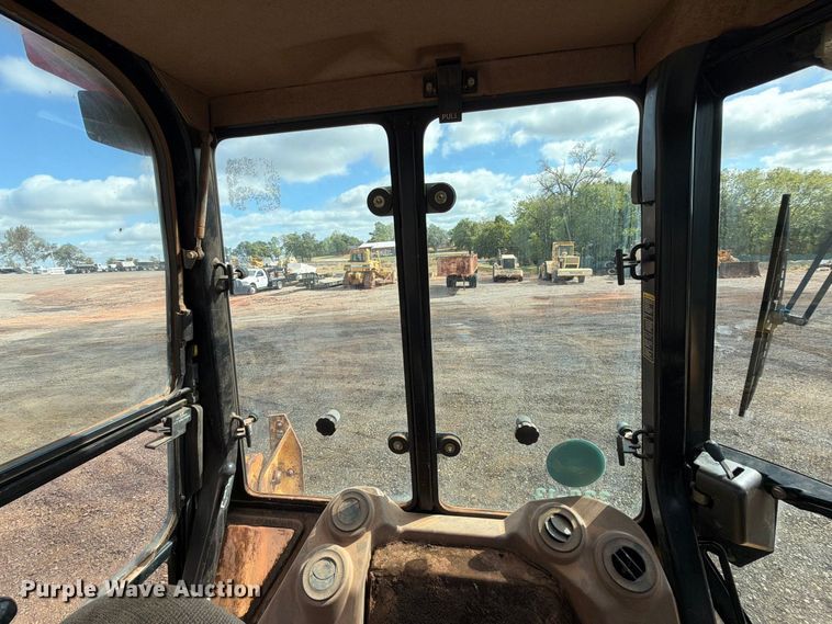 image for item EW7540 1998 John Deere 310SE backhoe