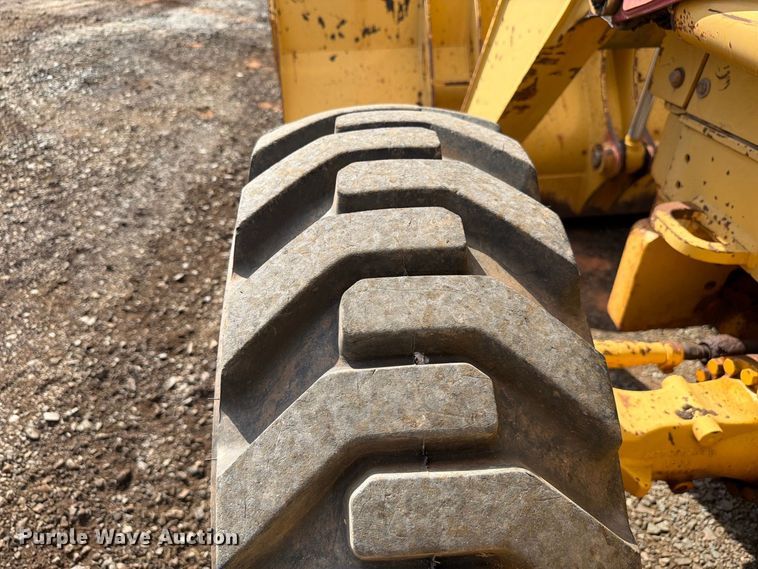 image for item EW7540 1998 John Deere 310SE backhoe