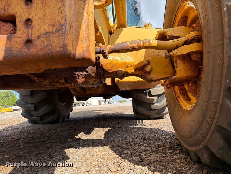 image for item EW7540 1998 John Deere 310SE backhoe