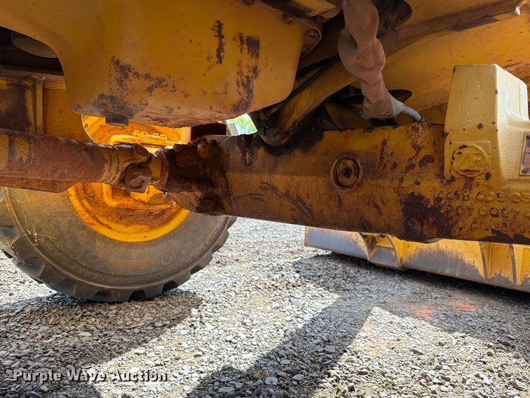 image for item EW7540 1998 John Deere 310SE backhoe
