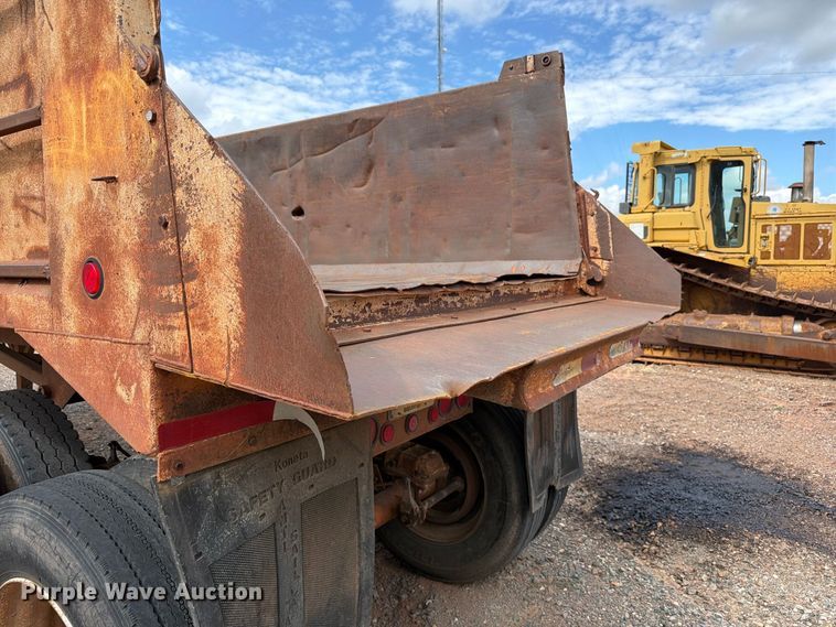 image for item EW7541 1990 Hibilt 24-24-HI-DP end dump trailer