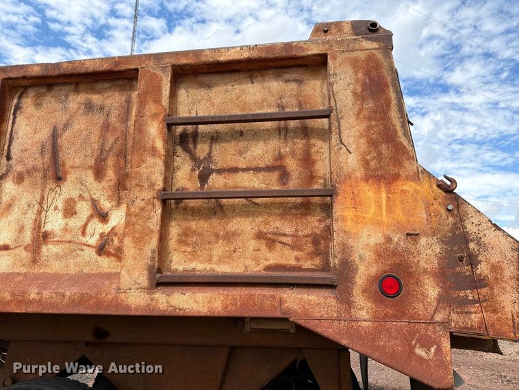 image for item EW7541 1990 Hibilt 24-24-HI-DP end dump trailer