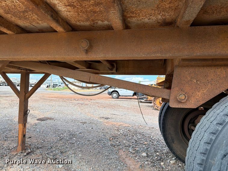 image for item EW7541 1990 Hibilt 24-24-HI-DP end dump trailer