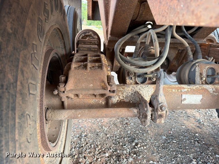 image for item EW7541 1990 Hibilt 24-24-HI-DP end dump trailer