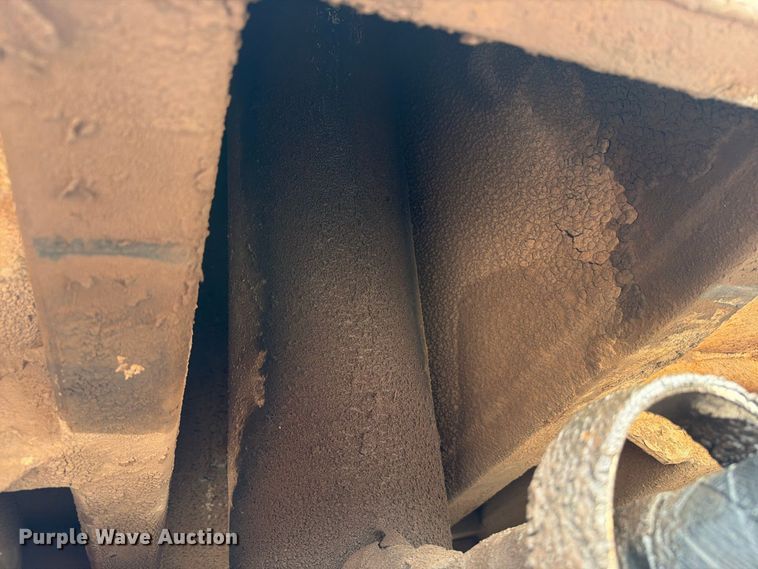 image for item EW7541 1990 Hibilt 24-24-HI-DP end dump trailer