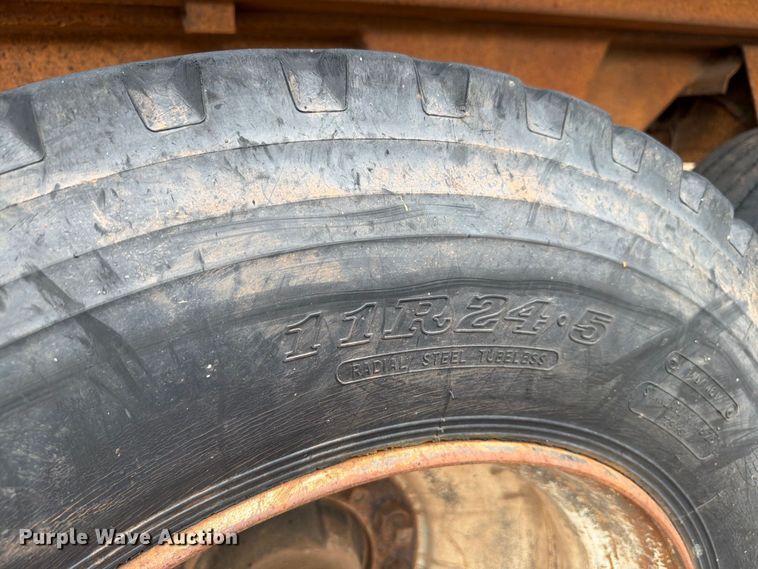 image for item EW7541 1990 Hibilt 24-24-HI-DP end dump trailer