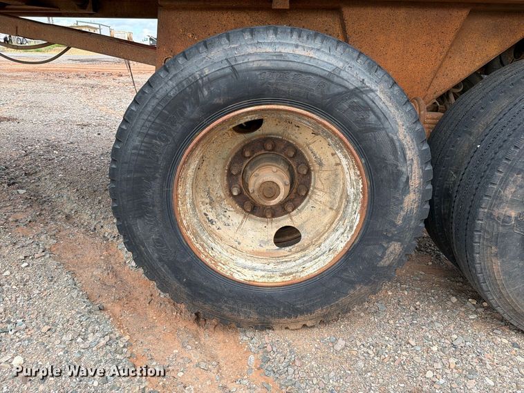 image for item EW7541 1990 Hibilt 24-24-HI-DP end dump trailer
