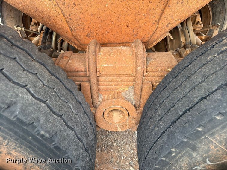 image for item EW7541 1990 Hibilt 24-24-HI-DP end dump trailer