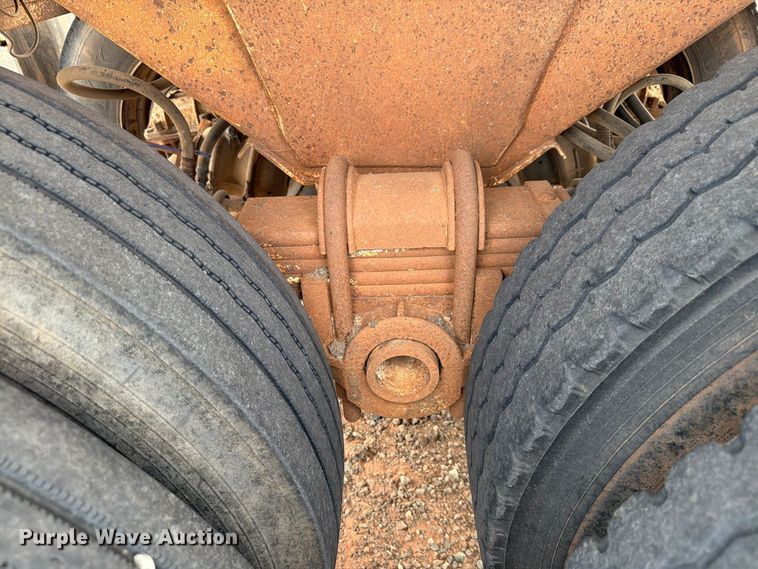 image for item EW7541 1990 Hibilt 24-24-HI-DP end dump trailer