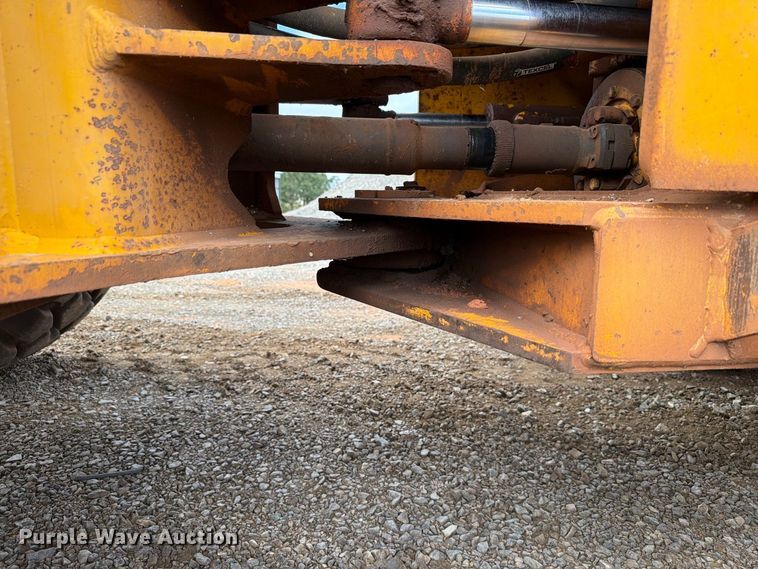 image for item EW7542 1990 John Deere 624E wheel loader
