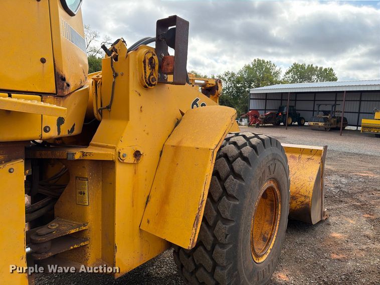 image for item EW7542 1990 John Deere 624E wheel loader