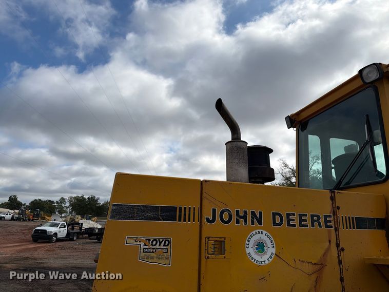 image for item EW7542 1990 John Deere 624E wheel loader