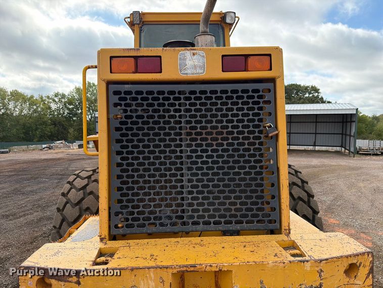 image for item EW7542 1990 John Deere 624E wheel loader