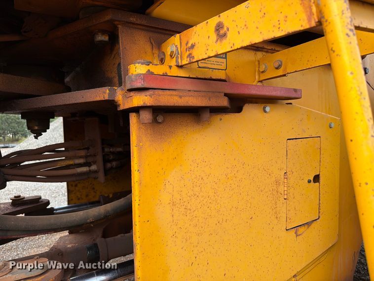 image for item EW7542 1990 John Deere 624E wheel loader