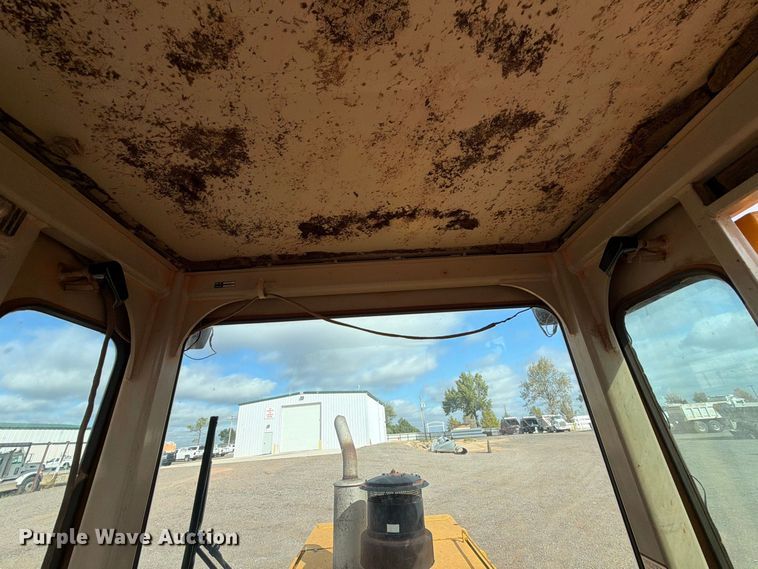 image for item EW7542 1990 John Deere 624E wheel loader