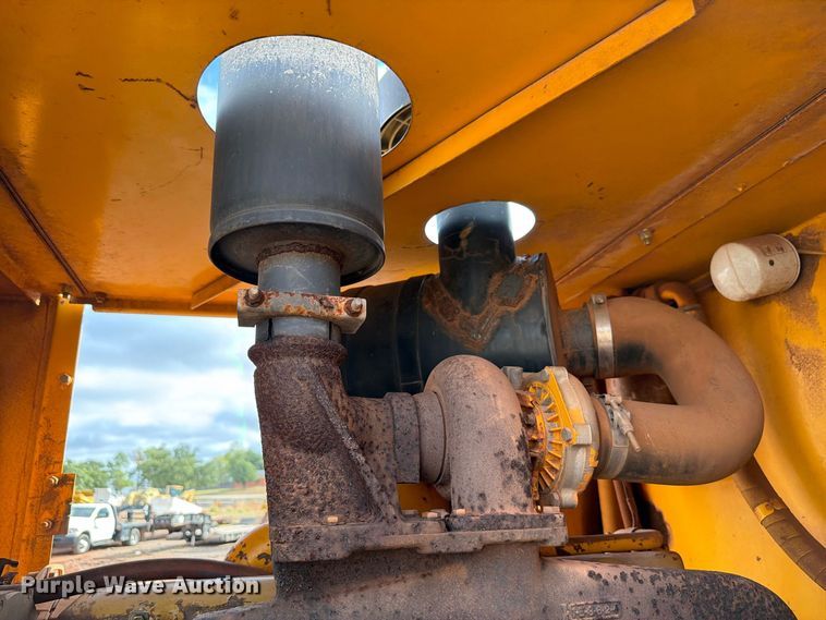 image for item EW7542 1990 John Deere 624E wheel loader