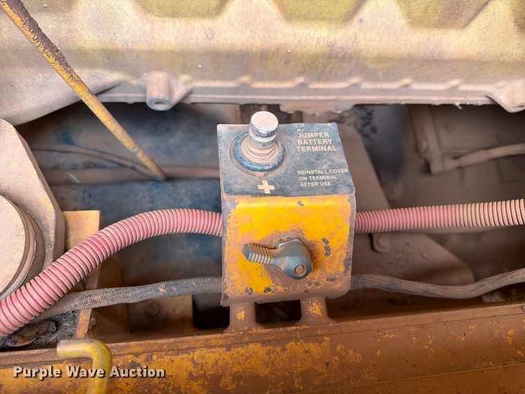 image for item EW7542 1990 John Deere 624E wheel loader