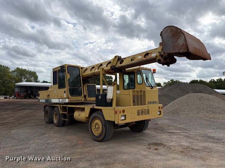 image for item EW7543 1999 Gradall XL4100 wheeled excavator