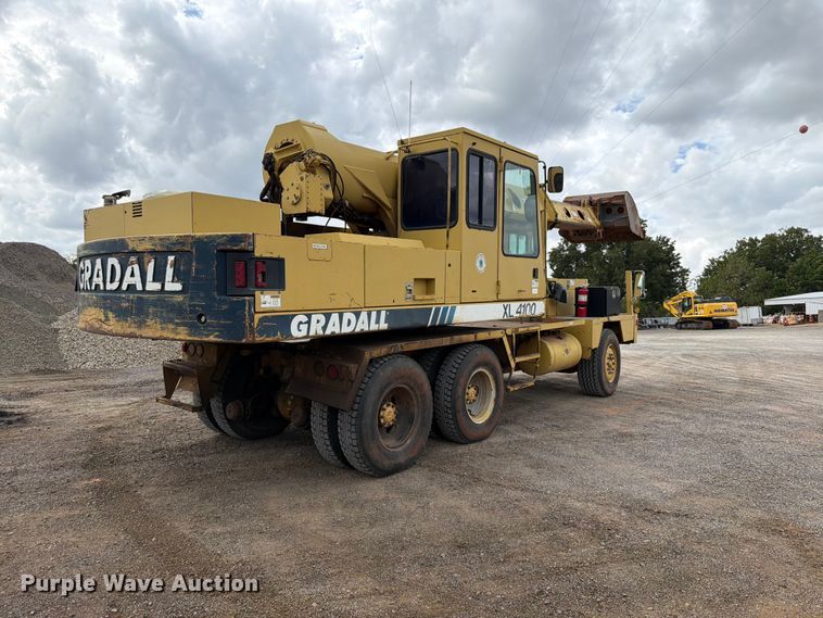 image for item EW7543 1999 Gradall XL4100 wheeled excavator