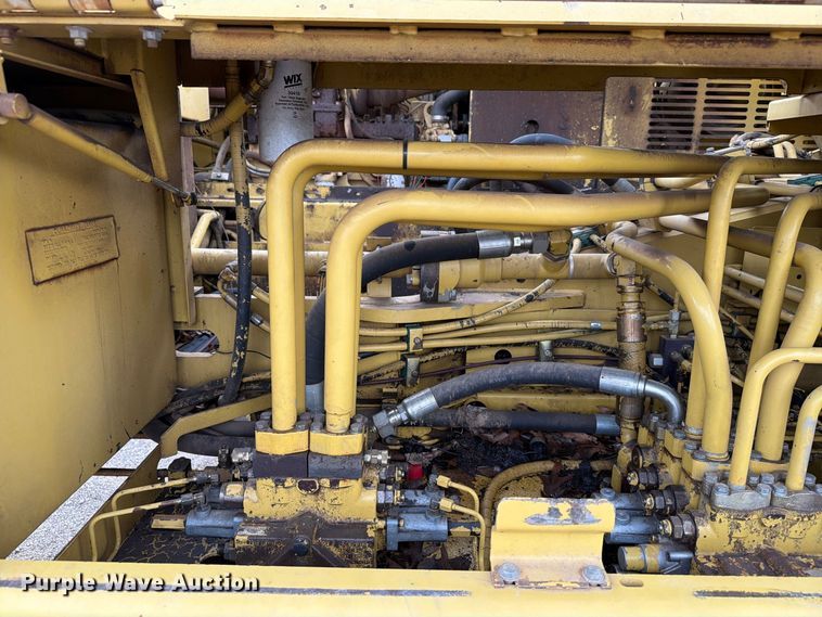 image for item EW7543 1999 Gradall XL4100 wheeled excavator