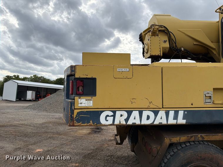 image for item EW7543 1999 Gradall XL4100 wheeled excavator