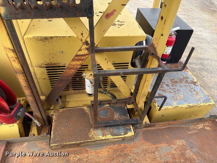 image for item EW7543 1999 Gradall XL4100 wheeled excavator