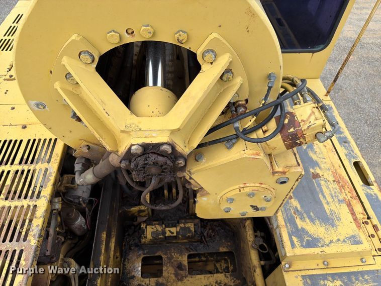 image for item EW7543 1999 Gradall XL4100 wheeled excavator