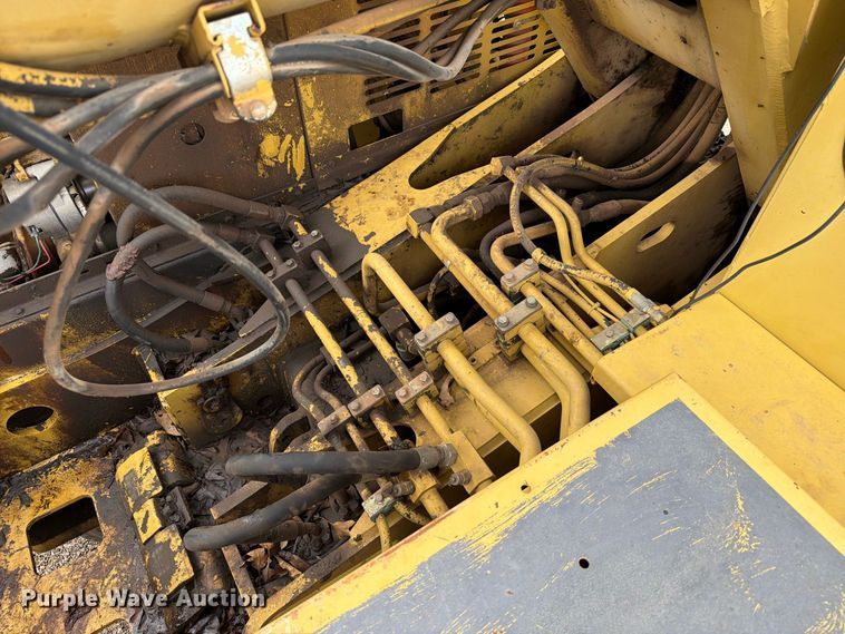 image for item EW7543 1999 Gradall XL4100 wheeled excavator