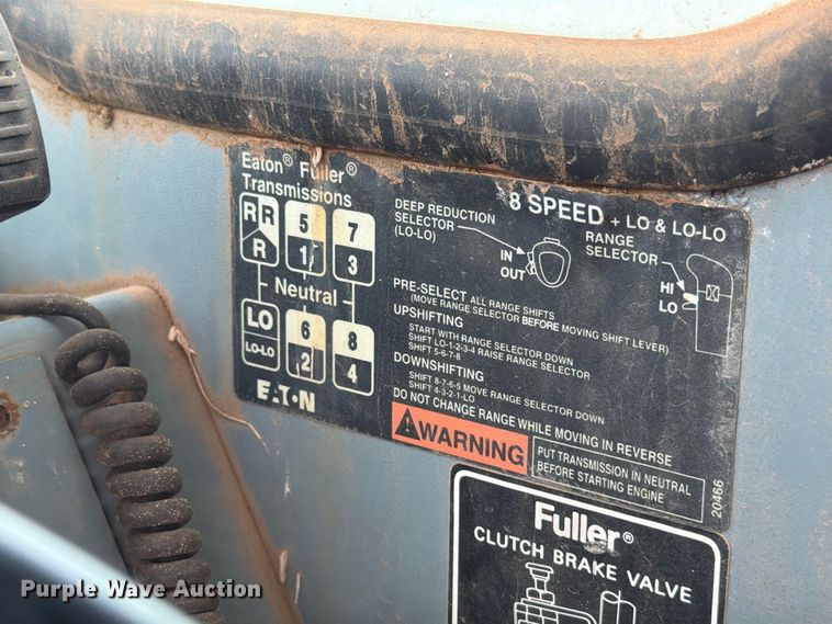 image for item EW7543 1999 Gradall XL4100 wheeled excavator