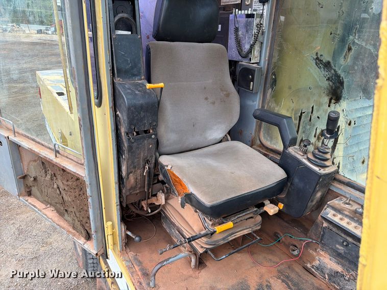 image for item EW7543 1999 Gradall XL4100 wheeled excavator