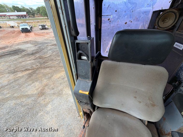 image for item EW7543 1999 Gradall XL4100 wheeled excavator