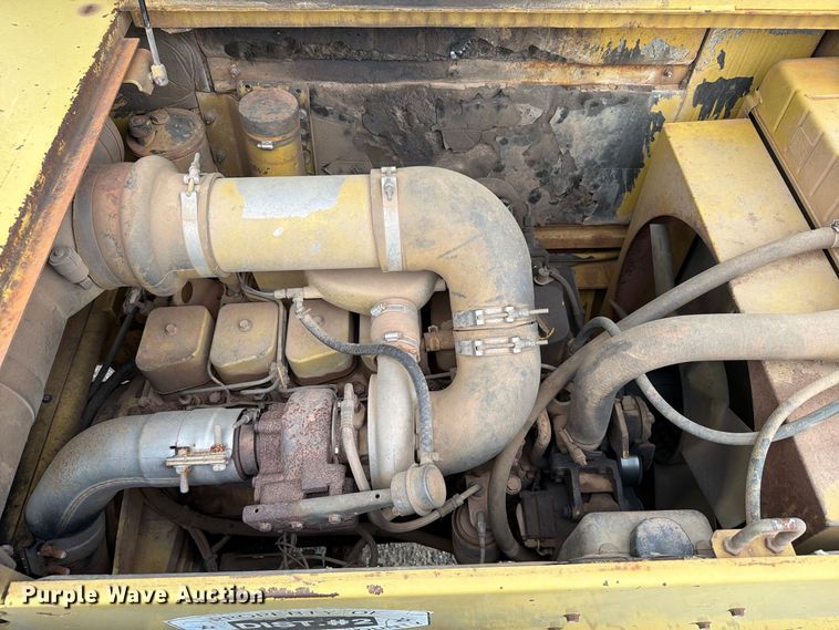 image for item EW7543 1999 Gradall XL4100 wheeled excavator
