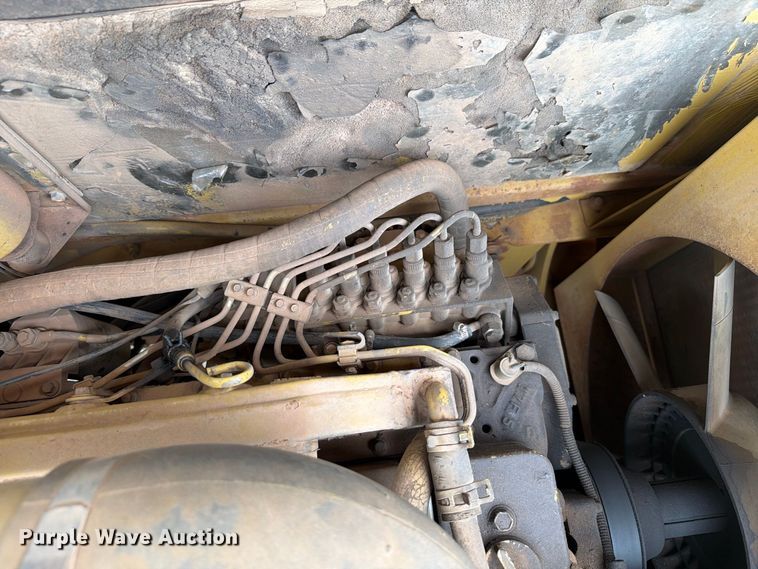 image for item EW7543 1999 Gradall XL4100 wheeled excavator