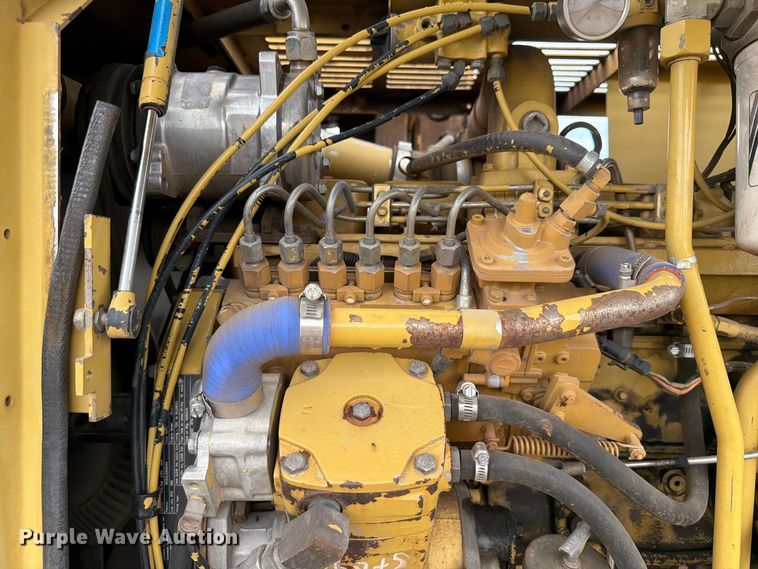 image for item EW7543 1999 Gradall XL4100 wheeled excavator