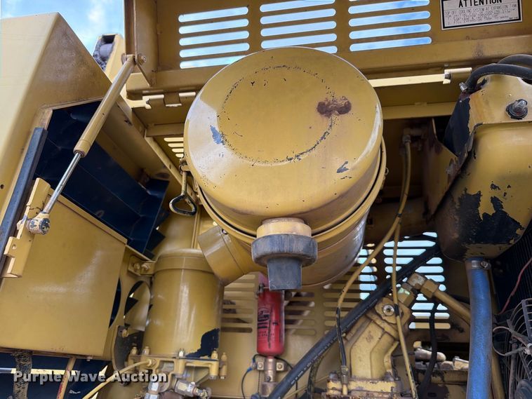 image for item EW7543 1999 Gradall XL4100 wheeled excavator