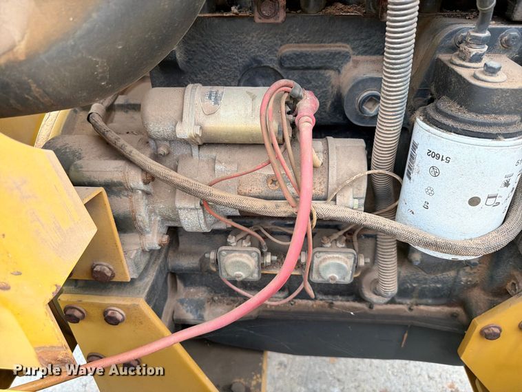 image for item EW7545 1998 Vermeer BC1800A wood chipper
