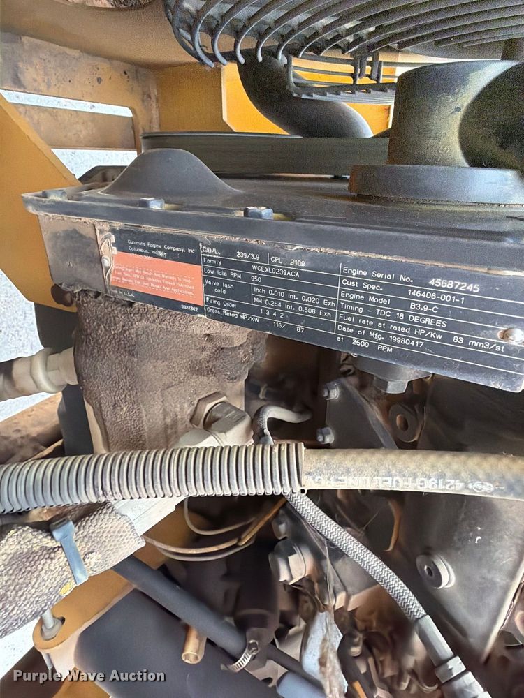 image for item EW7545 1998 Vermeer BC1800A wood chipper