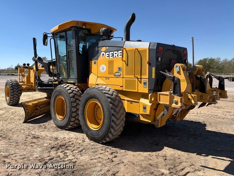 image for item EW7549 2016 John Deere 672G motor grader