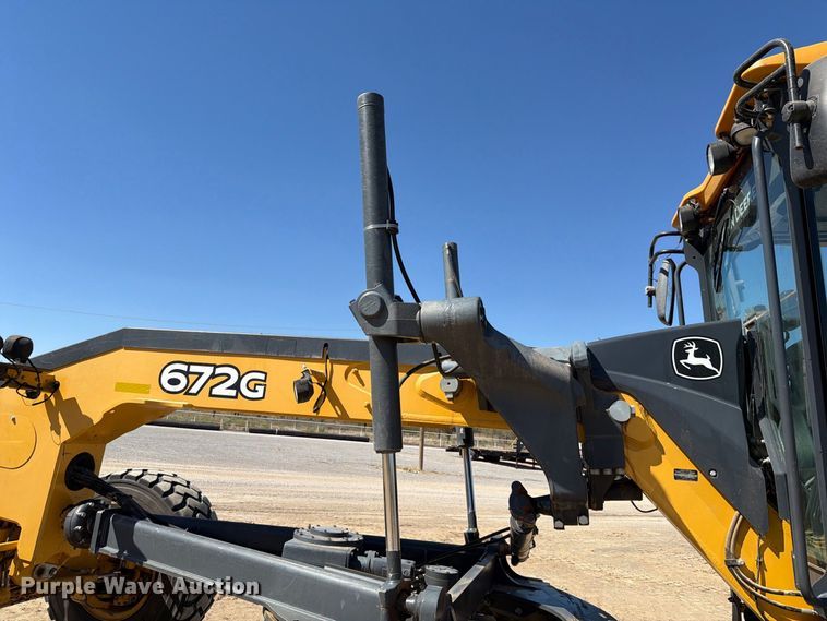 image for item EW7549 2016 John Deere 672G motor grader